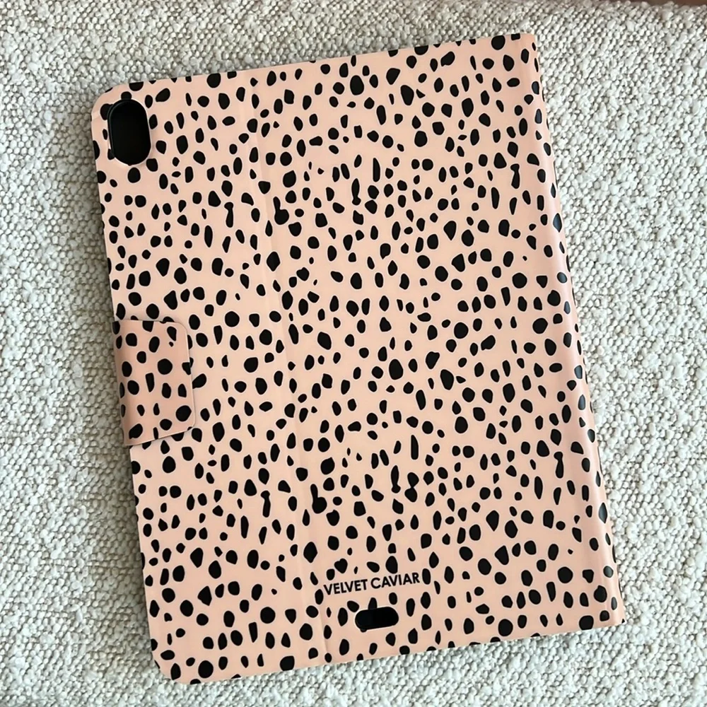 Velvet Caviar Spotted Cheetah iPad Case for Apple iPad Air 10.9” - Picture 1 of 9